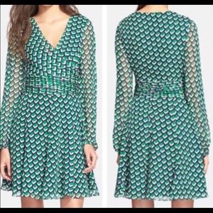 DVF “Ashlynn” silk geometric square/cube faux wrap fit & flare dress size 12